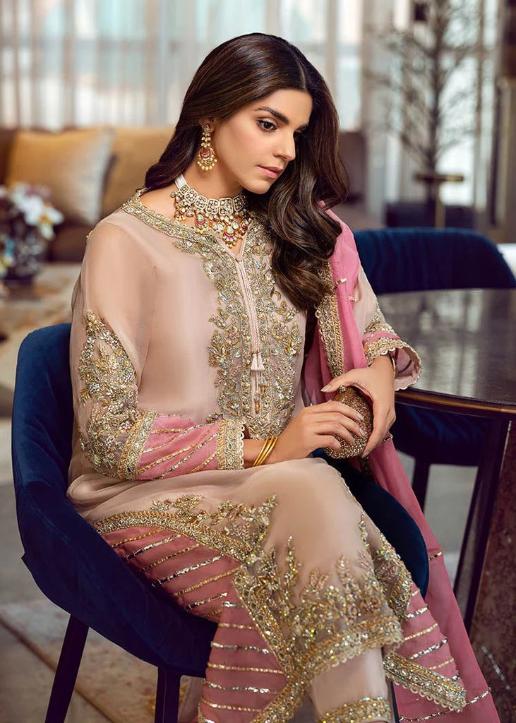 SRA Sara Rohail Ashgar Peach Nouveau
