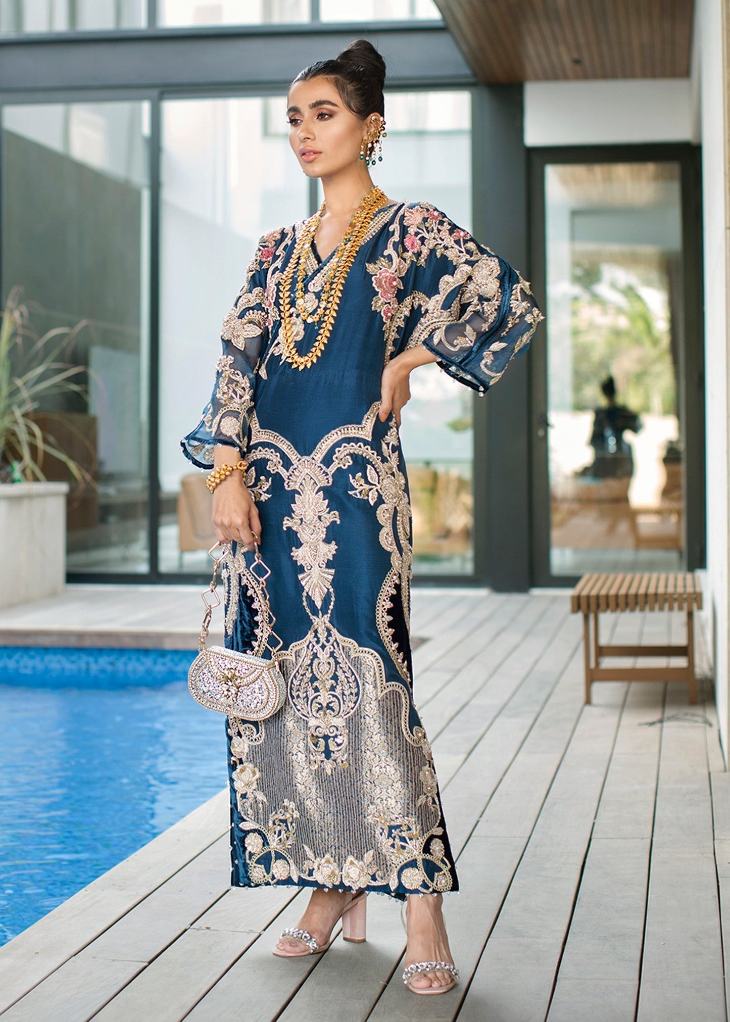 Saira Shakira - Azure