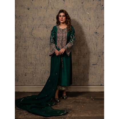 Kubra Khan