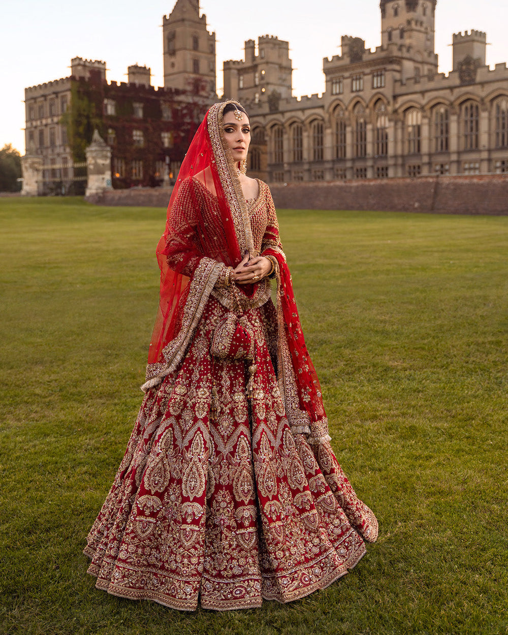 Faiza Saqlain - Raeni