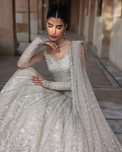 Faiza Saqlain - Cammi