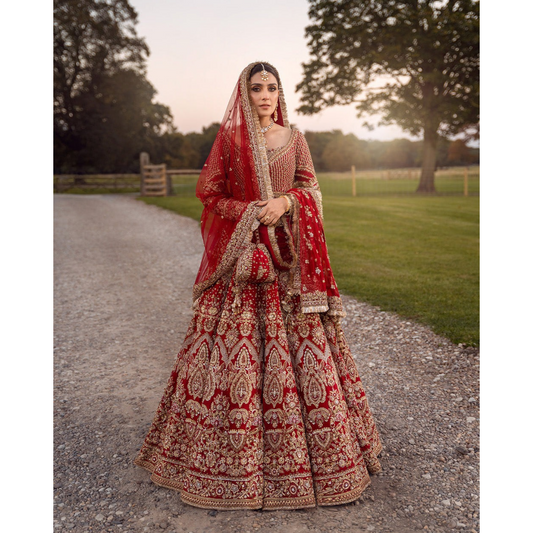 Faiza Saqlain - Raeni